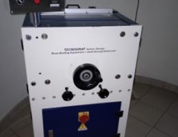 Prasa z jednoczesnym wypalaniem rowka TECNOGRAF PRESS ONE (2013)